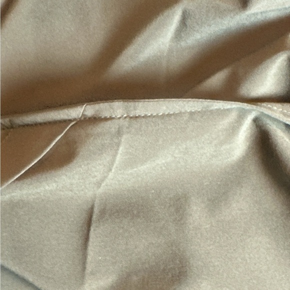 Athleta Everlasting sleeveless button-up tank olive/khaki green - Picture 10 of 11